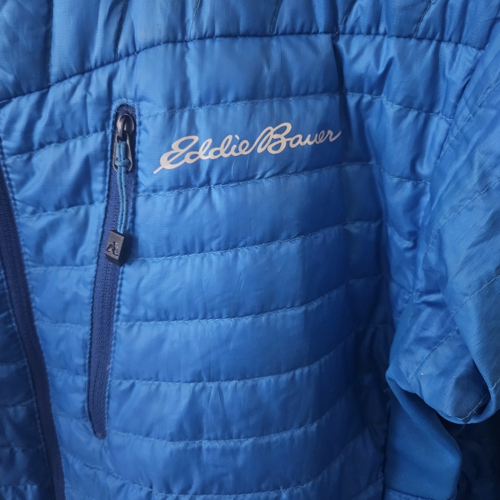 Eddie Bauer Puffer Jacket in Vibrant Blue